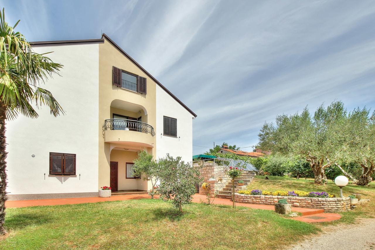 Nadia House With Apartments Zambratija  Exteriér fotografie